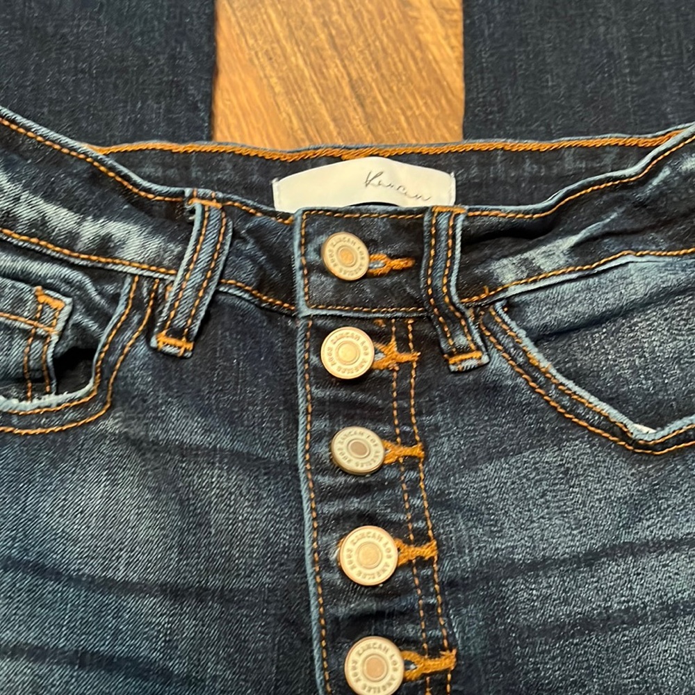 Juniors KanCan Distressed Jeans~Excellent Condition!!!! Size 1/24 - Picture 2 of 3